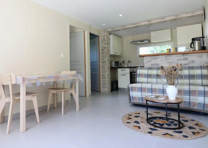 Tatil Evi A La Croisee Des Chemins Martel