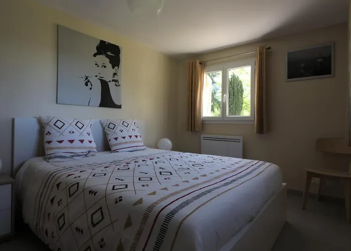 Tatil Evi A La Croisee Des Chemins